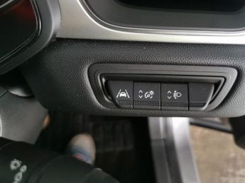 Renault Captur 1.6 E-TECH techno (145 ps) - LANE DEPARTURE  - 18IN ALLOYS - BLU