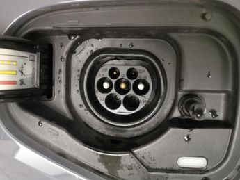 Cupra Formentor 1.4 eHybrid 12.8kWh V2 Plug-in DSG (204 ps) - KEYLESS ENTRY - PA