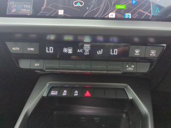 Audi A3 1.5 TFSI 35 S line Sportback S Tronic (150 ps) - LED - LEATHER