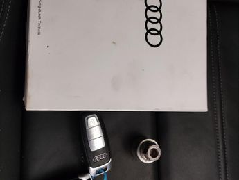 Audi A3 1.4 TFSIe 40 S line Sportback Plug-in S Tronic 13kWh (204 ps) - 