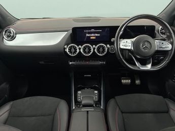 Mercedes-Benz EQA EQA 250 66.5kWh AMG Line (190 ps) - ADAPTIVE LIGHTS - HEATED LEA