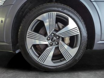 Audi e-tron 50 S line quattro 71.2kWh (313 ps) - B&O AUDIO - LED - REVERSE C