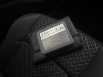 Toyota Yaris 1.5 VVT-h Dynamic E-CVT (116 ps) [City Pack] - APPLE CARPLAY - R