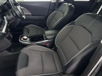 Kia Niro 64kWh 2 (201 bhp) APPLE CARPLAY - REV CAM - KEYLESS