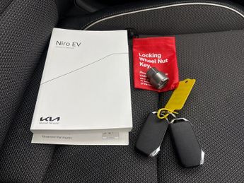 Kia Niro 64kWh 2 (201 bhp) - LANE DEPARTURE  - WIFI - BLUETOOTH