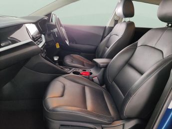 Kia Niro 1.6 GDi 3 DCT (139 bhp) - HEATED STEERING - LANE DEPARTURE 