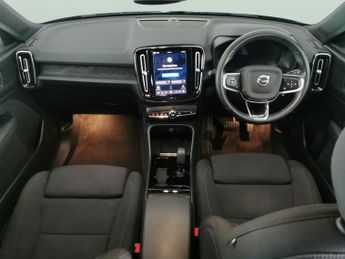 Volvo XC40 Recharge 69kWh Core (231 ps) - PARK ASSIST - LED - NAV