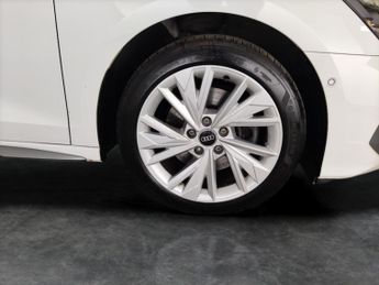Audi A3 1.4 TFSIe 40 S line Sportback Plug-in S Tronic 13kWh (204 ps) - 
