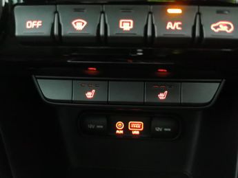Kia Sportage 2.0 CRDi KX-3 AWD (134 bhp) - NAV - ADAPTIVE LIGHTS - HEATED SEA