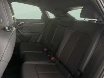 Audi Q3 1.5 TFSI CoD 35 S line Sportback S Tronic (150 ps)[Comfort+Sound