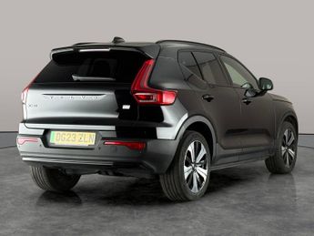 Volvo XC40 Recharge 69kWh Plus (231 ps) - KEYLESS ENTRY - PARK ASSIST - LED