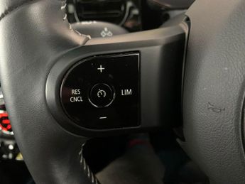 Mini Electric Hatch Cooper SE 32.6kWh Level 3 (184 ps) - 17IN ALLOYS - PAN ROOF - HU