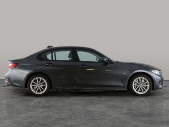 BMW 3 Series 2.0 330e 12kWh SE Pro Plug-in (292 ps) - PARK ASSIST - REVERSE C