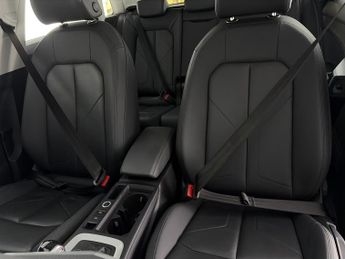 Audi Q3 1.4 TFSIe 45 Technik Plug-in S Tronic 13kWh (245 ps) - LED - REV