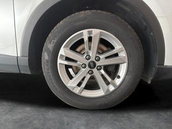 Audi Q3 2.0 TDI 35 Technik S Tronic (150 ps) - CRUISE - SPEED LIMIT RECO
