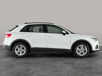 Audi Q3 2.0 TDI 35 Technik S Tronic (150 ps) - CRUISE - SPEED LIMIT RECO