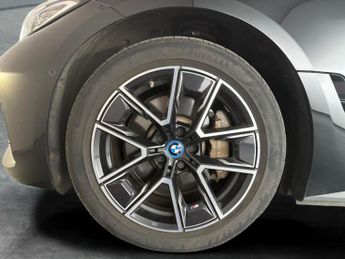 BMW i4 40 83.9kWh M Sport Gran Coupe eDrive (340 ps) - CRUISE - 18IN AL