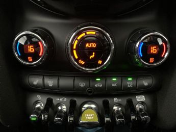 Mini Electric Hatch Cooper SE 32.6kWh Level 3 (184 ps) - 17IN ALLOYS - PAN ROOF - HU