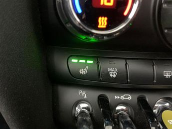 Mini Electric Hatch Cooper SE 32.6kWh Level 3 (184 ps) - 17IN ALLOYS - PAN ROOF - HU