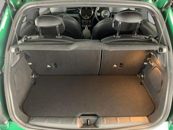 Mini Electric Hatch Cooper SE 32.6kWh Level 3 (184 ps) - 17IN ALLOYS - PAN ROOF - HU