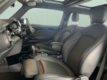Mini Electric Hatch Cooper SE 32.6kWh Level 3 (184 ps) - 17IN ALLOYS - PAN ROOF - HU