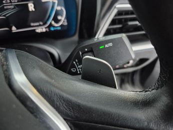 BMW 3 Series 2.0 330e 12kWh SE Pro Plug-in (292 ps) - PARK ASSIST - REVERSE C