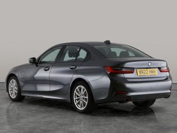 BMW 3 Series 2.0 330e 12kWh SE Pro Plug-in (292 ps) - PARK ASSIST - REVERSE C