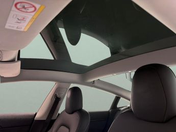 Tesla Model 3 Saloon RWD (241 bhp) - ACTIVE LANE ASSIST - KEYLESS ENTRY - PARK