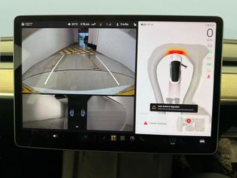 Tesla Model 3 Saloon RWD (241 bhp) - ACTIVE LANE ASSIST - KEYLESS ENTRY - PARK