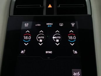 Porsche Taycan Performance Plus 93.4kWh Turbo S 4WD (11kW Charger) (761 ps) - P