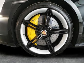Porsche Taycan Performance Plus 93.4kWh Turbo S 4WD (11kW Charger) (761 ps) - P