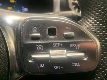 Mercedes-Benz A Class 1.3 A200 AMG Line Edition (Executive) 7G-DCT (163 ps) - SELF PAR