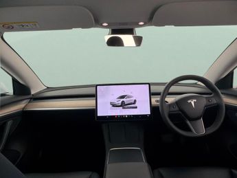 Tesla Model 3 Saloon RWD (241 bhp) - ACTIVE LANE ASSIST - KEYLESS ENTRY - PARK