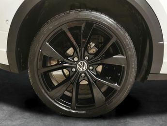 Volkswagen T-Roc 1.5 TSI Black Edition Plus DSG (150 ps) - ACTIVE LANE ASSIST