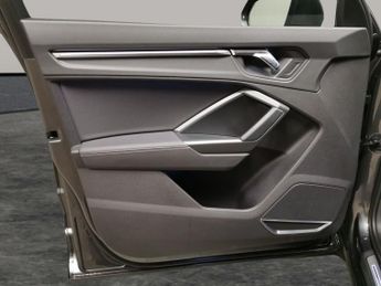 Audi Q3 35 TFSI S Line S Tronic [Comfort+Sound Pack] - COMFORT SOUND PK 