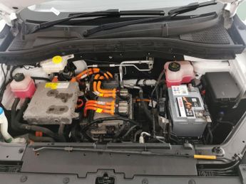 MG MG ZS 44.5kWh Exclusive (143 ps) - CARPLAY - KEYLESS ENTRY - LED