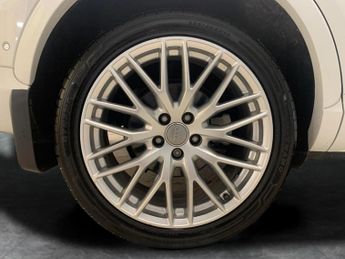 Audi Q3 2.0 TDI S line Plus S Tronic quattro (184 ps) - DRIVING MODES