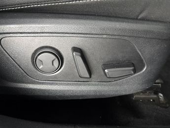 Kia Sportage 1.6 h T-GDi 3 (226 bhp) - REVERSE CAM - NAV - HEATED STEERING