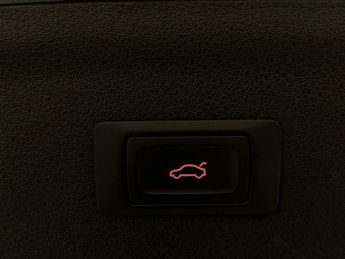Audi Q3 2.0 TDI S line Plus S Tronic quattro (184 ps) - DRIVING MODES