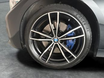 BMW 3 Series 2.0 320d M Sport xDrive (190 ps) - LEATHER - HK AUDIO - WIRELESS