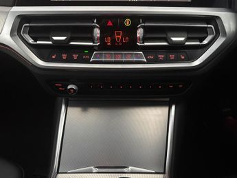BMW 3 Series 2.0 320d M Sport xDrive (190 ps) - LEATHER - HK AUDIO - WIRELESS