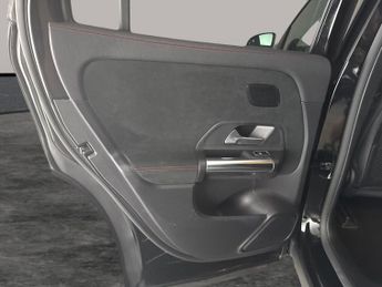 Mercedes-Benz EQA EQA 250+ 70.5kWh AMG Line (Premium) (190 ps) - ADAPTIVE LIGHTS