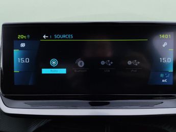 Peugeot E-208 50kWh GT (7kW Charger) (136 ps) - LANE DEPARTURE  - BLUETOOTH - 