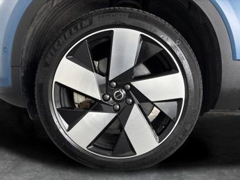 Volvo C40 Recharge 69kWh Ultimate (231 ps) - KEYLESS ENTRY - 360 CAM - PAR