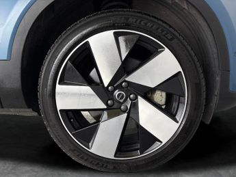 Volvo C40 Recharge 69kWh Ultimate (231 ps) - KEYLESS ENTRY - 360 CAM - PAR