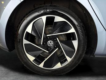 Volkswagen ID.3 Pro Performance 58kWh Life (204 ps) - HEATED SEATS - NAV - COMFO