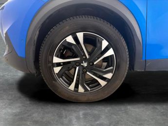 Peugeot E-2008 50kWh GT (7kW Charger) (136 ps) - LED - REVERSE CAM - NAV