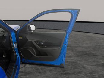 Peugeot E-2008 50kWh GT (7kW Charger) (136 ps) - LED - REVERSE CAM - NAV