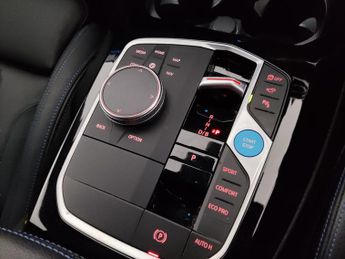 BMW iX3 80kWh M Sport Pro (286 ps) - PARK ASSIST - HK AUDIO - BLACK ROOF