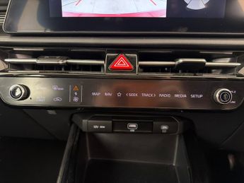 Kia Niro 64.8kWh 2 (201 bhp) - CRUISE - PADDLE SHIFT - 17IN ALLOYS